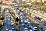 İstanbul'da yeni eğitim öğretim yılının ilk gününde trafikte yoğunluk