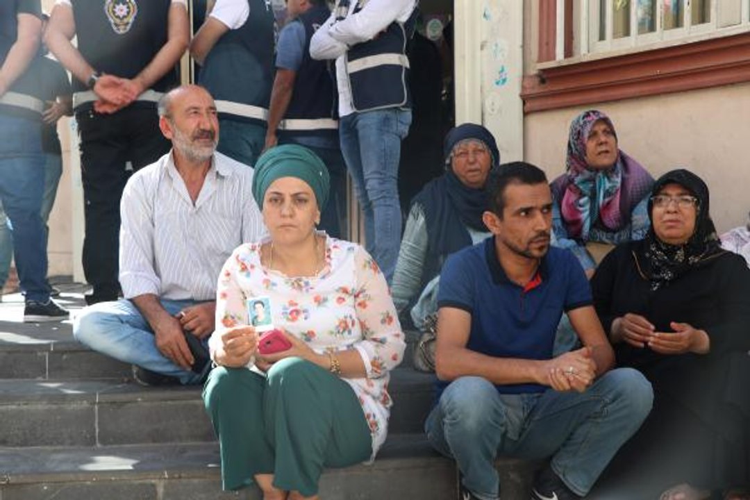 "Ben oğlumu almadan gitmiyorum"