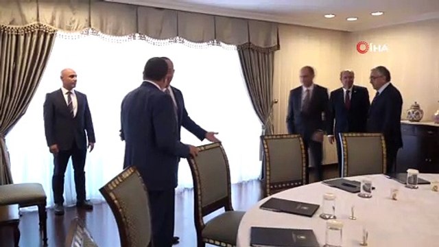 - Bakan Çavuşoğlu, KKTC’de siyasi partilerle yuvarlak masa toplantısında
