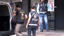 Kadıköy'de yan bakma cinayeti zanlısı milli kick boksçu Berke Şahin adliyeye sevk edildi