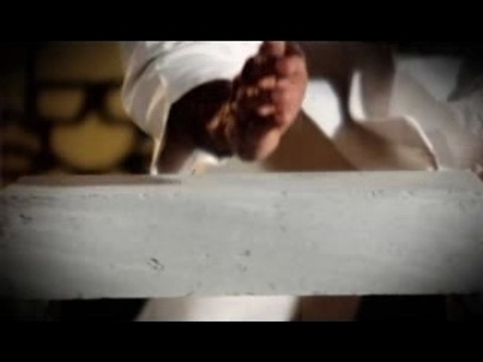 Casser une brique au ralenti