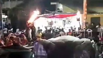 Sri Lanka'da törende huysuzlanan fil 17 kişiyi ezdi