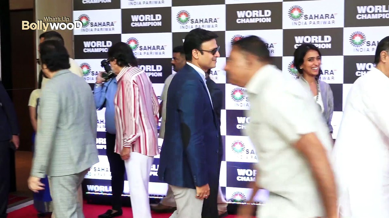 Abhishek Bachchan Hugs Wife Aishwarya's Ex Vivek Oberoi