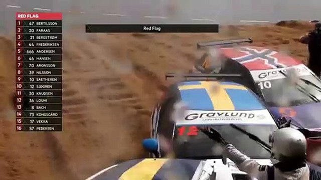 Onze voitures embarquées dans un carambolage