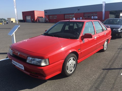 40 ans du turbo : Renault R21 2.0 Turbo