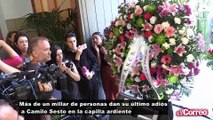 Más de un millar de personas dan su último adiós a Camilo Sesto