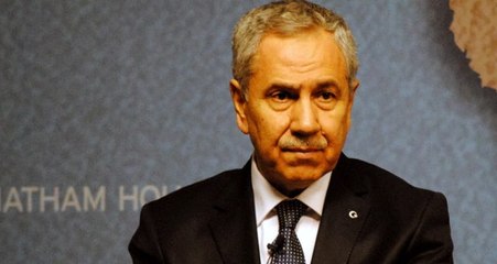 Bülent Arınç, Babacan ve Davutoğlu'na "hain" denilmesini eleştirdi