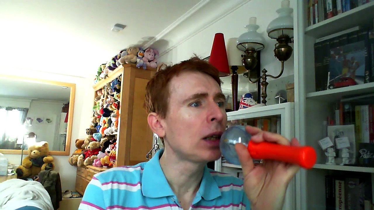 Wiwi égratigne "chien galeux" des Doigts Tordus