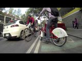 Pedaleo con obstáculos; anarquía en ciclovía