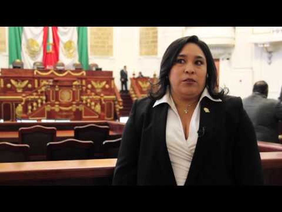 Claudia Cortés, en defensa del micro
