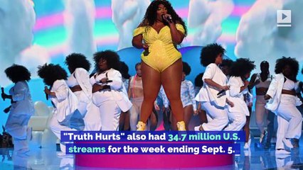 Lizzo Lands at No. 1 on 'Billboard' Hot 100 for Second Straight Week