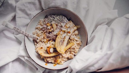 10 Oatmeal Breakfast Ideas to Mix Up Your Mornings