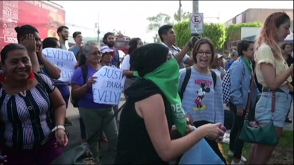 "Alto a la injusticia": salvadoreñas reclaman por criminalización de mujeres que perdieron embarazos