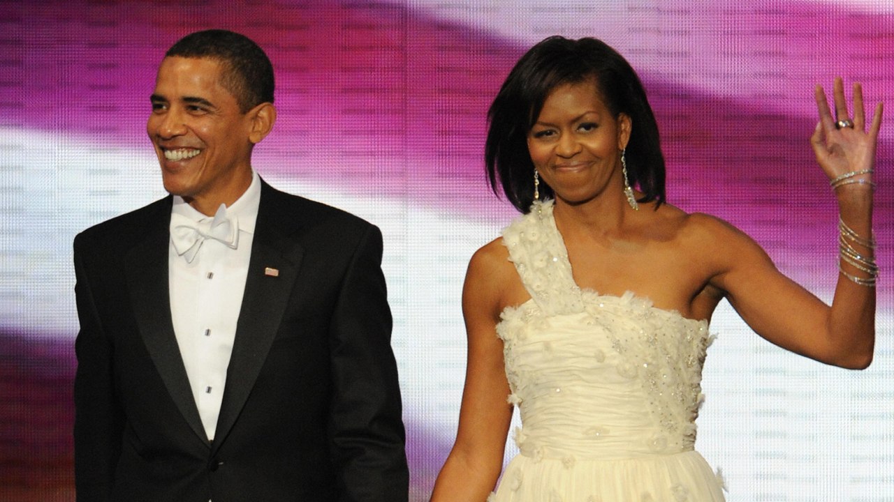 22 of Barack & Michelle Obama’s Cutest Moments