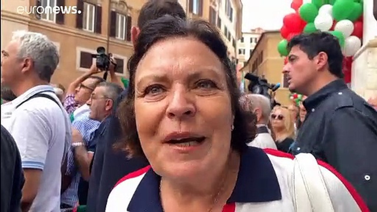 'Gedemütigt und verraten': Rechte Demo in Rom