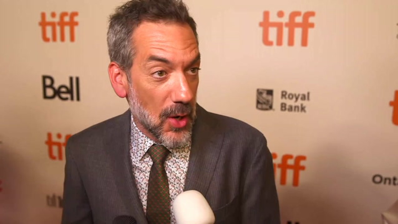 Todd Phillips Says Joker Won't Cross Over with Batman