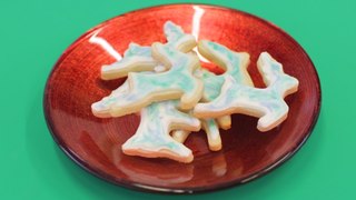 How to Make Watercolor Reindeer Cookies