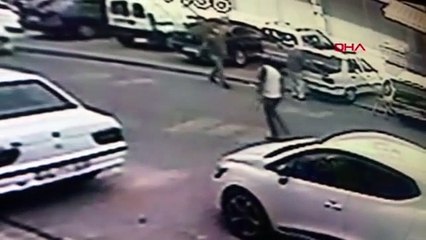 Denizli'de emekli polis memuruna saldırı anı kamerada