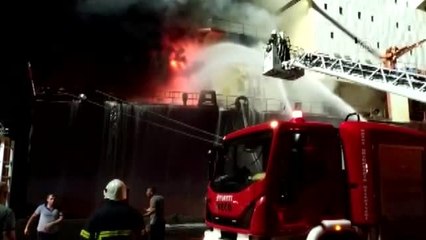 Hatay'da geminin makine dairesinde yangın