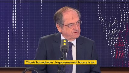 Noël Le Graët demande aux arbitres de ne plus arrêter les matchs après des chants homophobes : "considérer que le football est homophobe, c’est un peu fort de café"