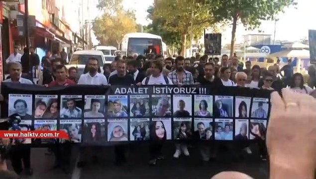 Çorlu Tren Faciası duruşması için hayatını kaybedenlerin aileleri yürüdü