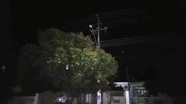 Poste com lâmpada queimada gera reclamação no Bairro Maria Luíza