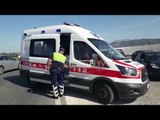 Report TV - Motori aksidentohet me makinën në Laç, rëndë drejtuesi motorit
