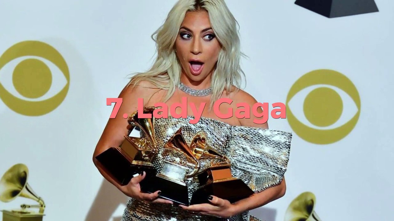 Los 10 cantantes con más premios ganados