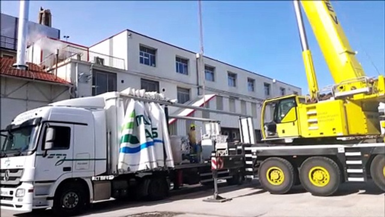 Lons-le-Saunier: deux  emboutisseuses installées à l'usine Président