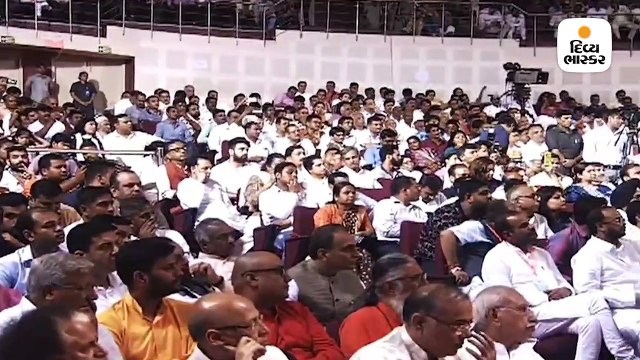 જેટલીને શ્રદ્ધાંજલિ આપતી વખતે ભાવુક થયા PM,કહ્યું- તેઓ વિદ્યાર્થી રાજનીતિથી ઉગેલા છોડ હતા