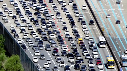 '짧은 연휴'...귀성길 12일 오전·귀경길 13일 오후 가장 혼잡 / YTN