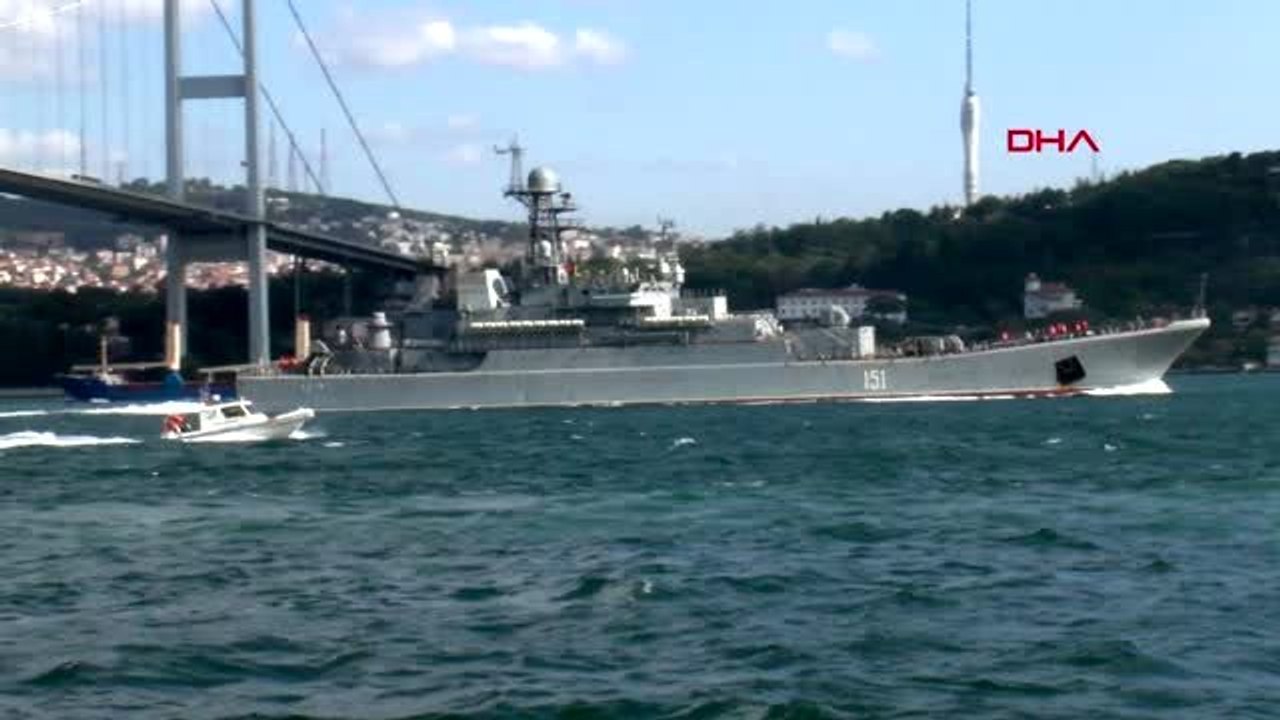 Rus savaş gemisi akdeniz'e ilerliyor