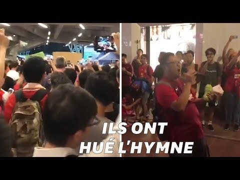 À Hong Kong, des supporters ont entonné des chants militants durant un match de foot