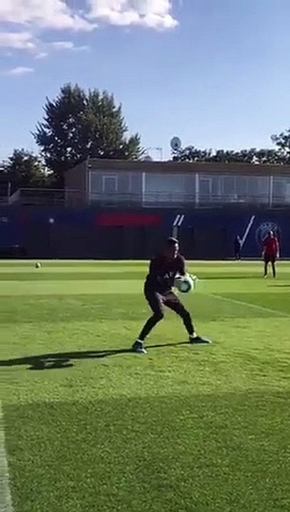 Así ha sido el primer entrenamiento de Keylor Navas en el PSG