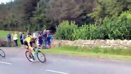 Double chute sur le tour cycliste d'angleterre 2019 !
