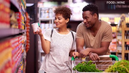 Video herunterladen: Millennials Want Quality Groceries and They're Willing to Pay More for Them, According to Whole Foods