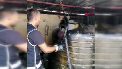İzmir'de, 4 ton kaçak mazot ele geçirildi