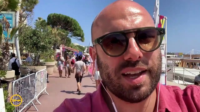 This Graphic-Designer-Turned-Chief-Creative-Officer Gives Advice on Unorthodox Career Paths