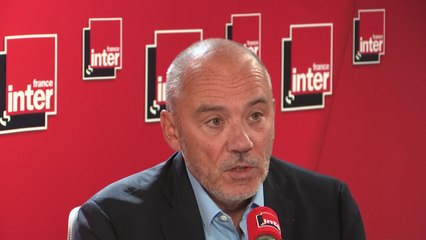 Stéphane Richard, PDG d'Orange, explique pourquoi il a coupé le signal de #BFM sur son réseau : "L'équilibre a été rompu par certaines chaines. Avant TF1, cette fois BFM"