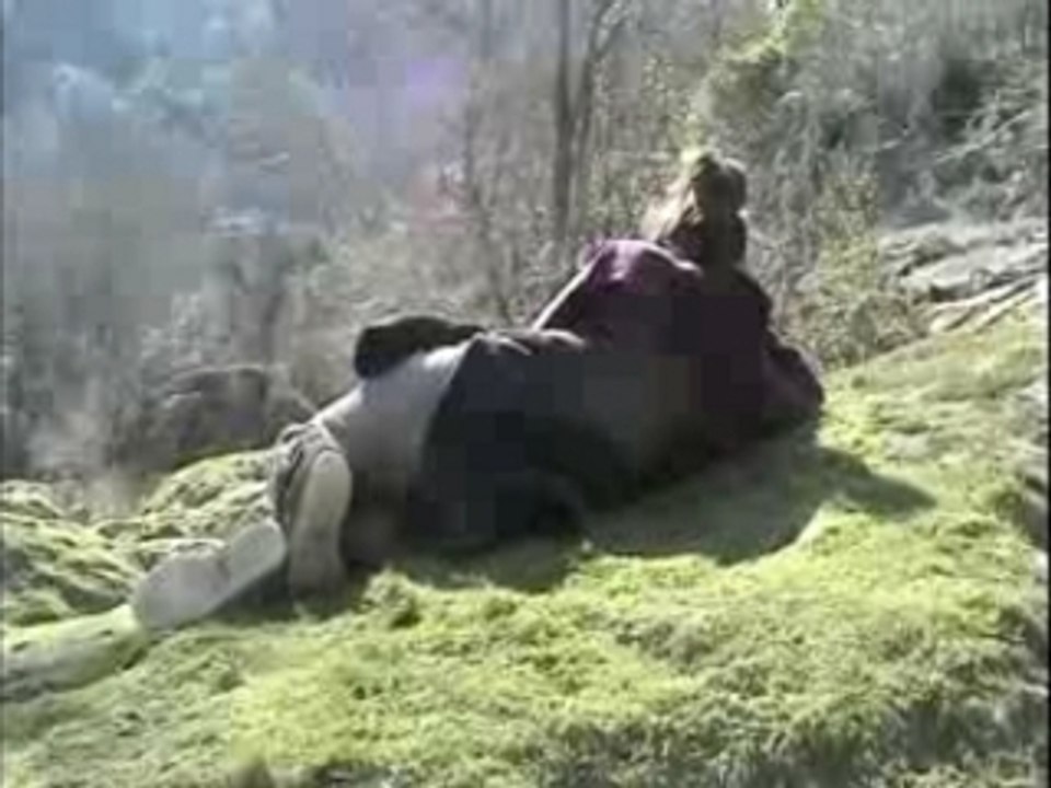 attention derrière toi