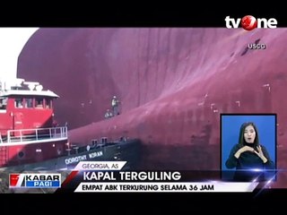 Kapal Kargo Terguling, 4 Orang Terjebak