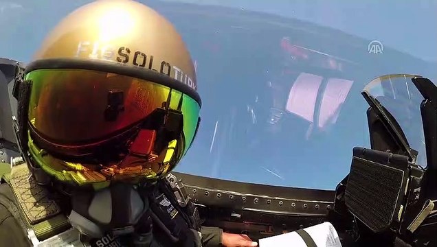 SOLOTÜRK'ün Edremit Körfezi uçuşuna 'kokpit içi' bakış - BALIKESİR