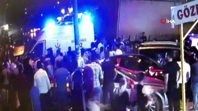 Küçük kız aracın altında kaldı, vatandaşlar aracı elleriyle böyle kaldırdı