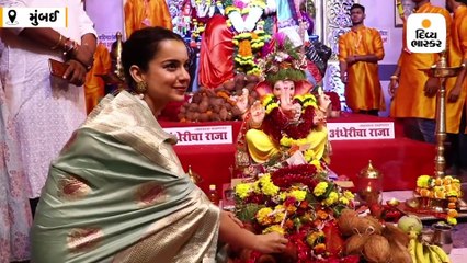 સુંદર સિલ્ક સાડીમાં ‘અંધેરી કા રાજા’ પંડાલમાં દર્શન કરવા આવી કંગના