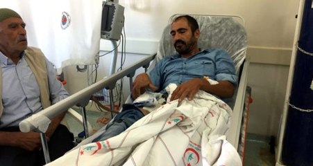 Uyumadan önce şarjda bıraktığı telefon patladı, talihsiz adamın bacağı parçalandı!