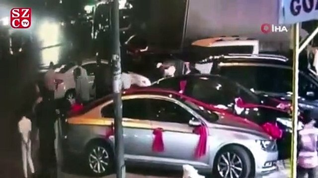 Küçük kız aracın altında kaldı, vatandaşlar aracı elleriyle kaldırdı