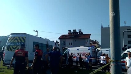 Muğla'da öğrenci servisi ile kamyon çarpıştı: 15 yaralı