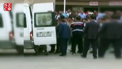 Скачать видео: Bitlis’te korkunç kaza! Çok sayıda ölü ve yaralı var