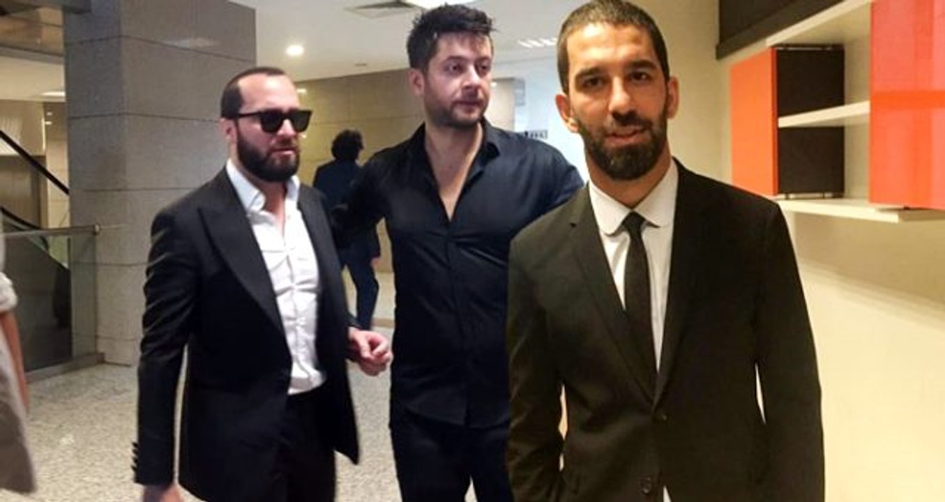 Son dakika: Gece kulübünde Berkay Şahin'in burnunu kıran Arda Turan'a hapis cezası verildi