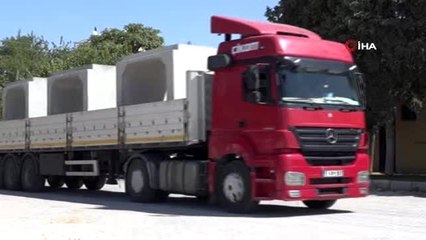 Sınıra beton blok sevkiyatı